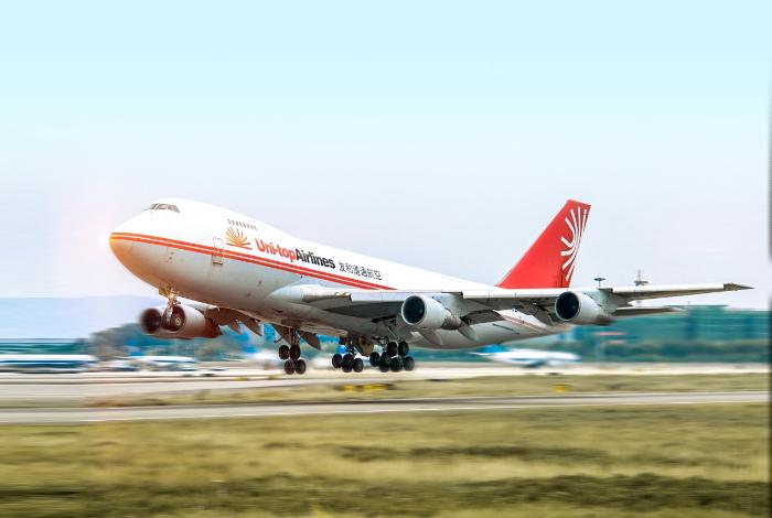 中国快递企业竞逐航空物流市场